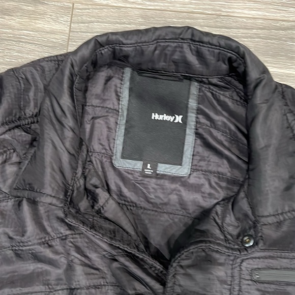 Hurley light weight jacket. Size L. - Picture 4 of 7